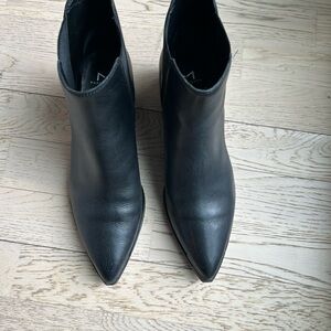 Nordstrom Black Pointed Leather Ankle Booties